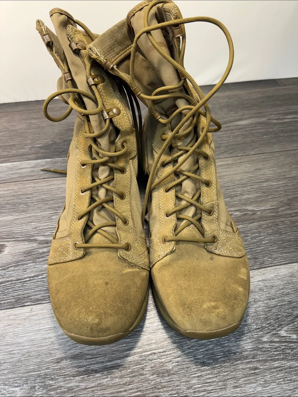 Danner Tactical Lace-Up Combat Boots in Coyote Brown men’s SZ 13